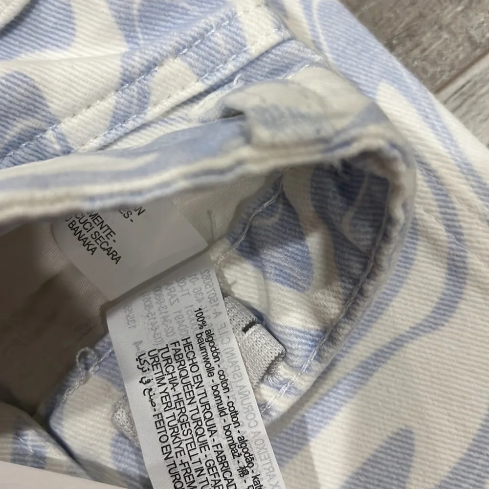 Zara Wavy Jeans
